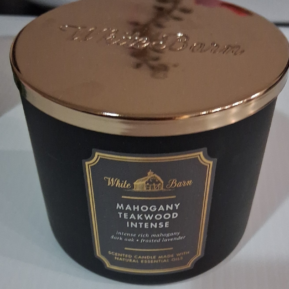 Bath & Body Works Mahogany Teakwood Intense Candle - Black and Gold